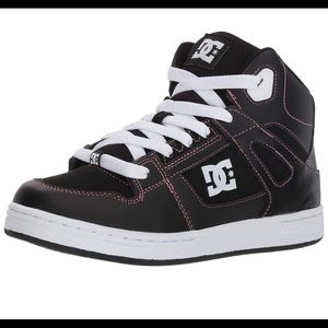 new dc skate shoes
